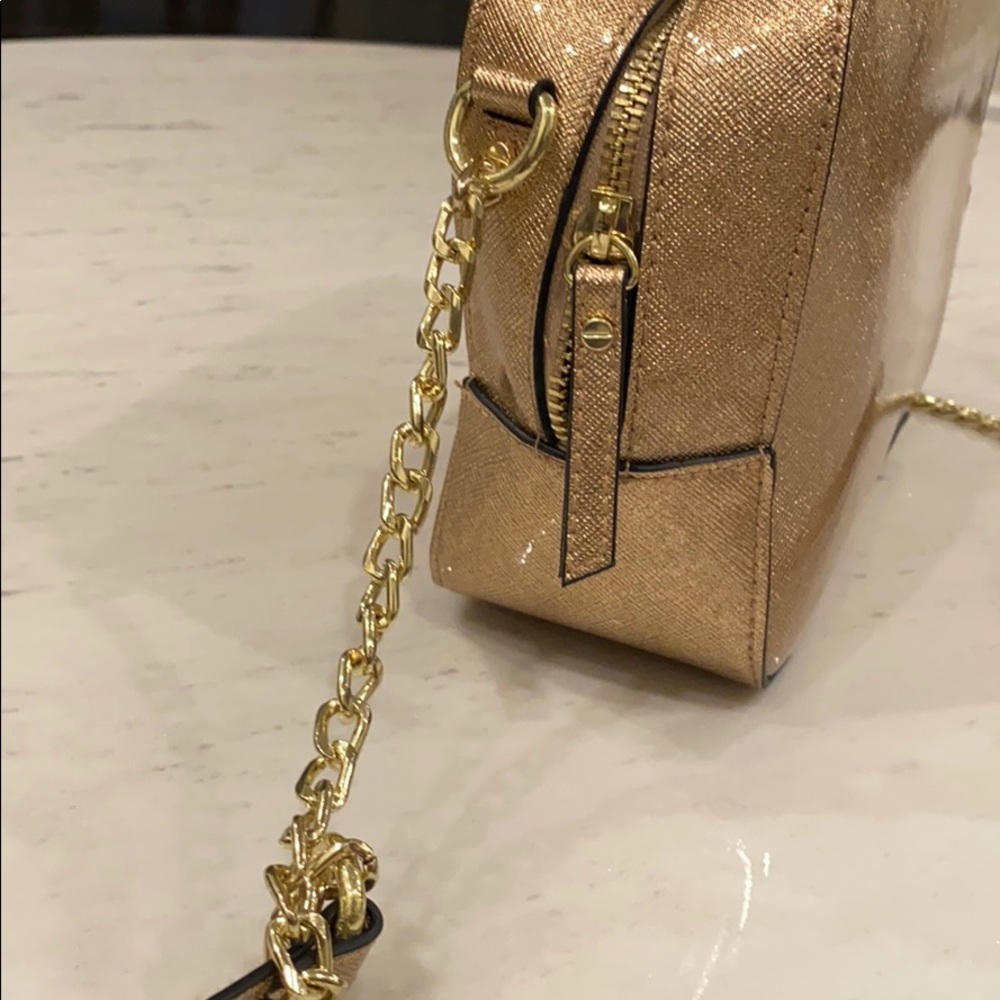 Crossbody - Picture 3 of 4